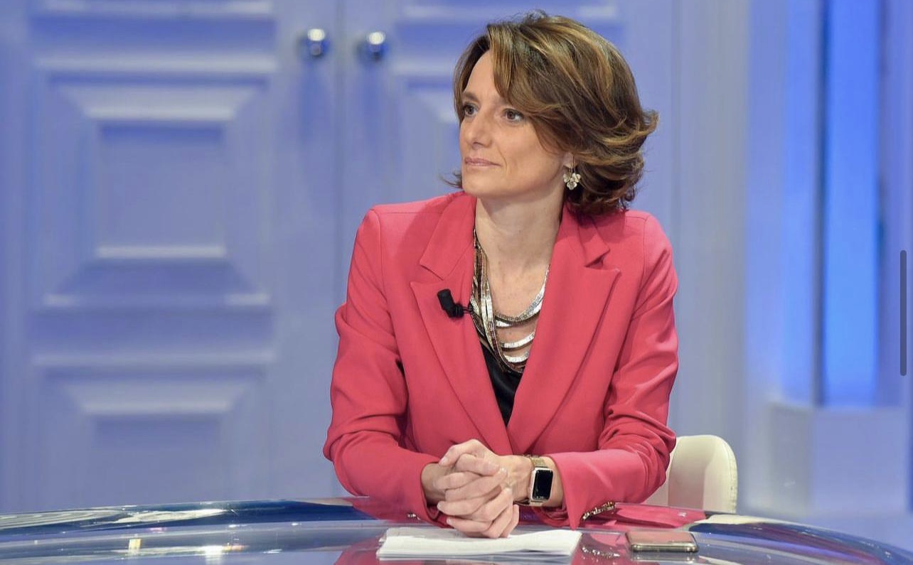 Il governo Meloni cancella i fondi per i centri estivi. 